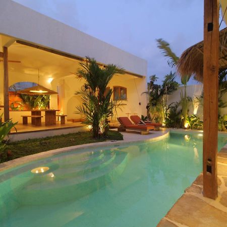 Villa Paradisua Canggu Exterior foto